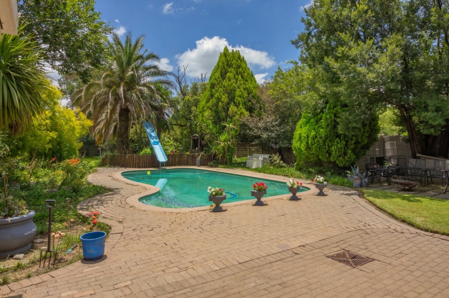 4 Bedroom Property for Sale in Wilgenhof Free State